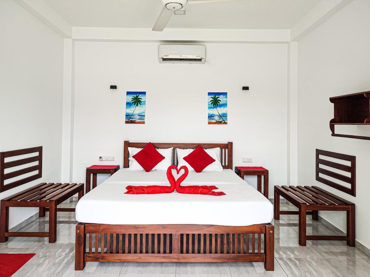 Villa Red Pool Hikkaduwa Exterior foto