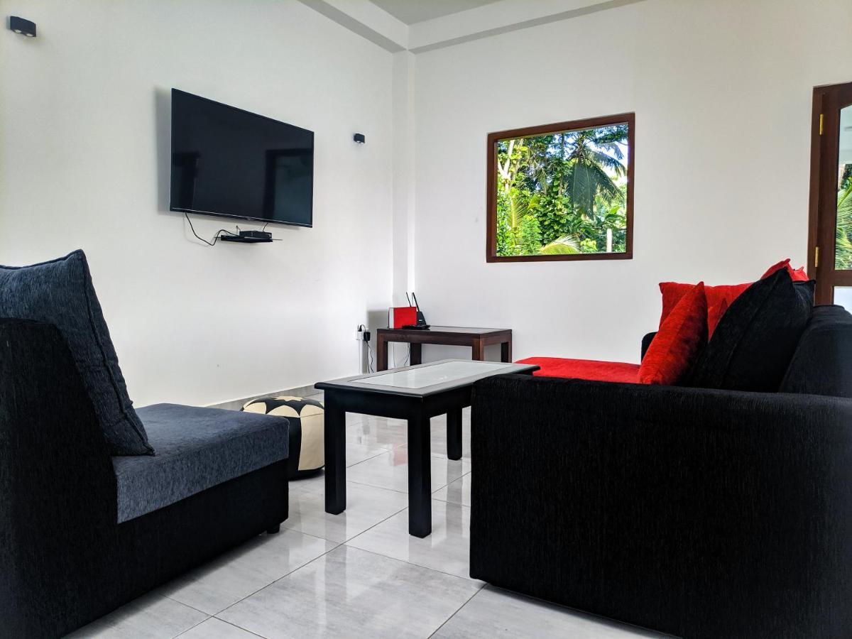 Villa Red Pool Hikkaduwa Exterior foto